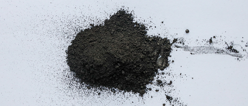 导电石墨粒度对锂电池化学性能有何影响